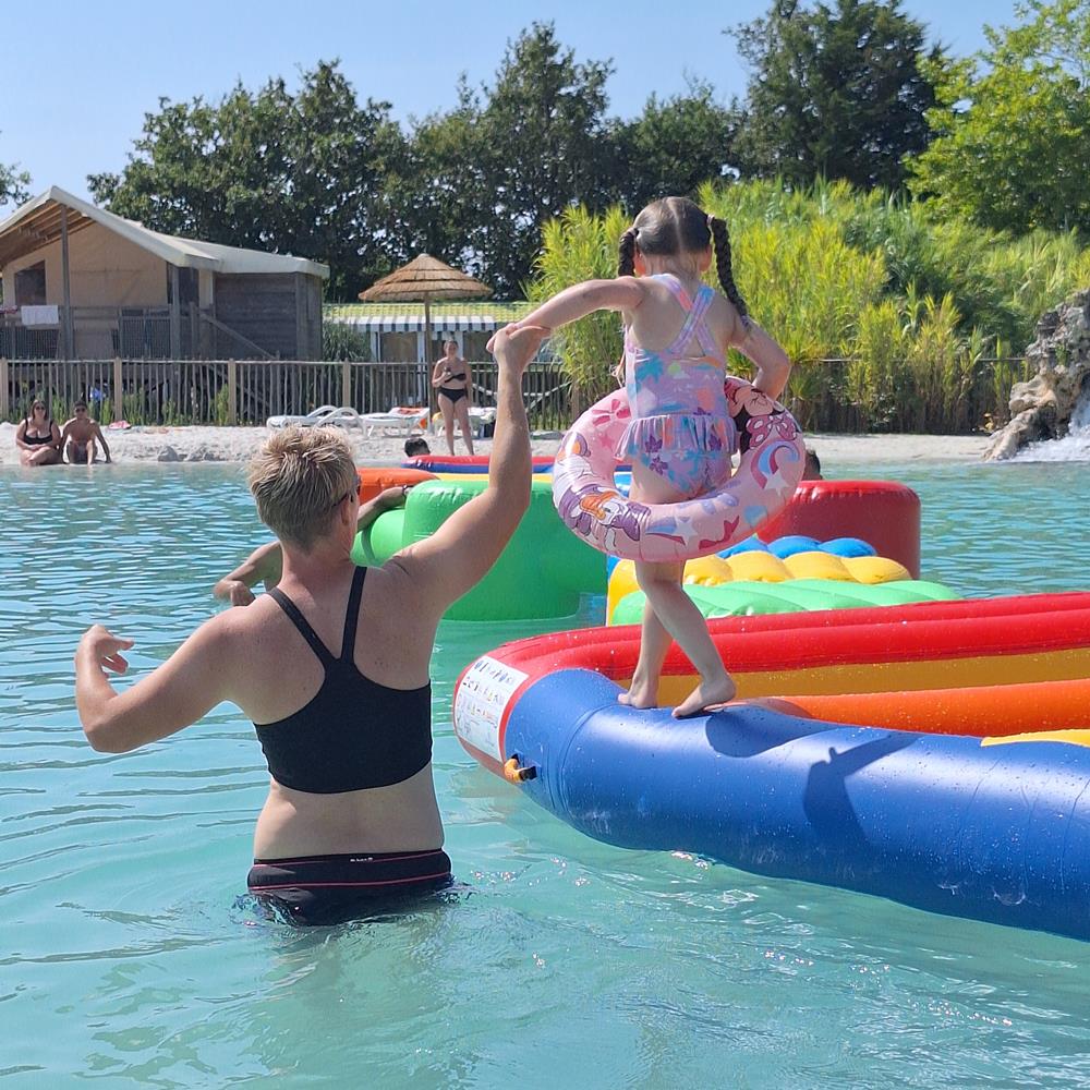 Photo Parcours Gonflable Aquatique